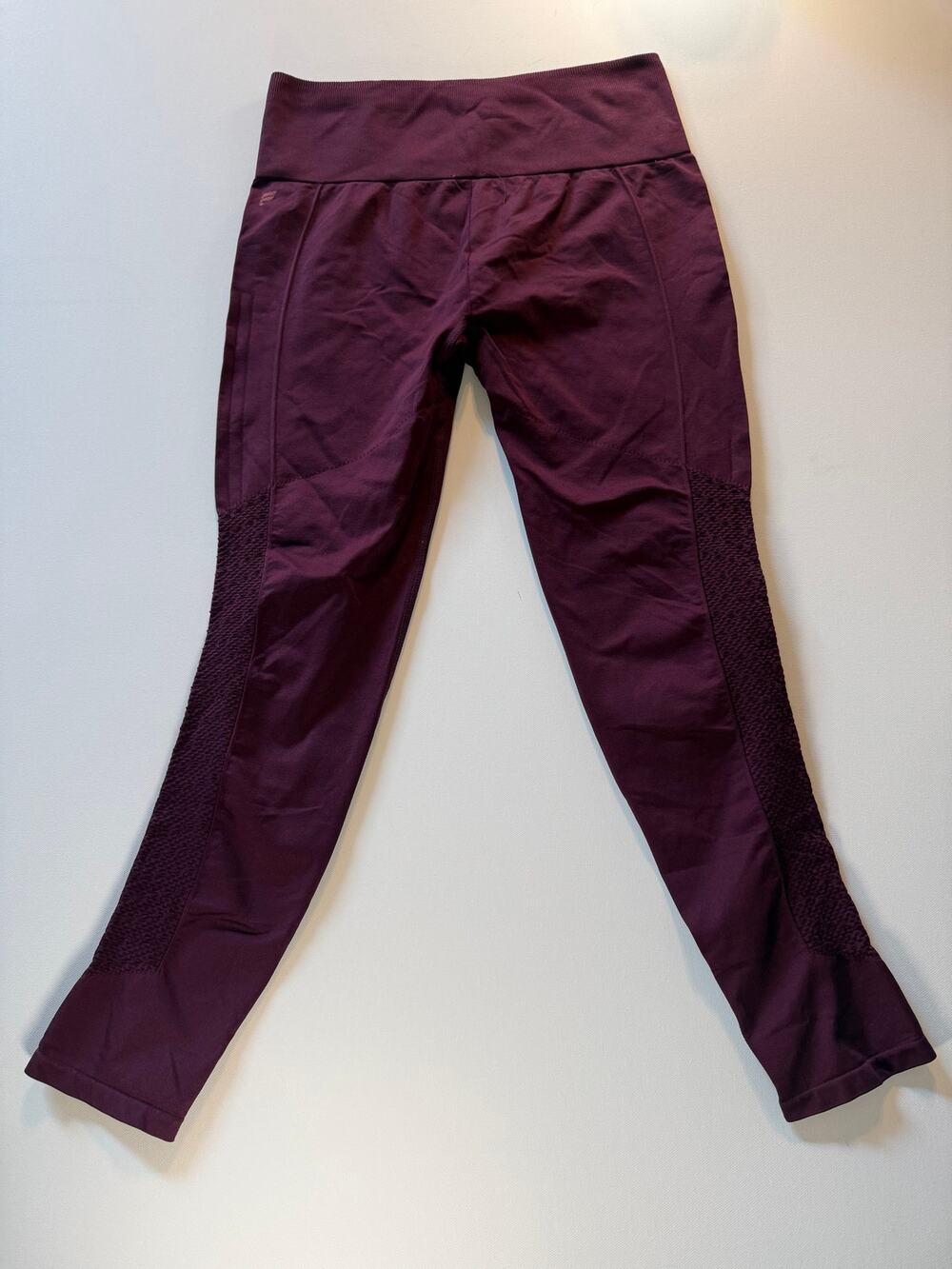Fabletics Burgundy High Waist Cropped Yoga Leggings Est M L